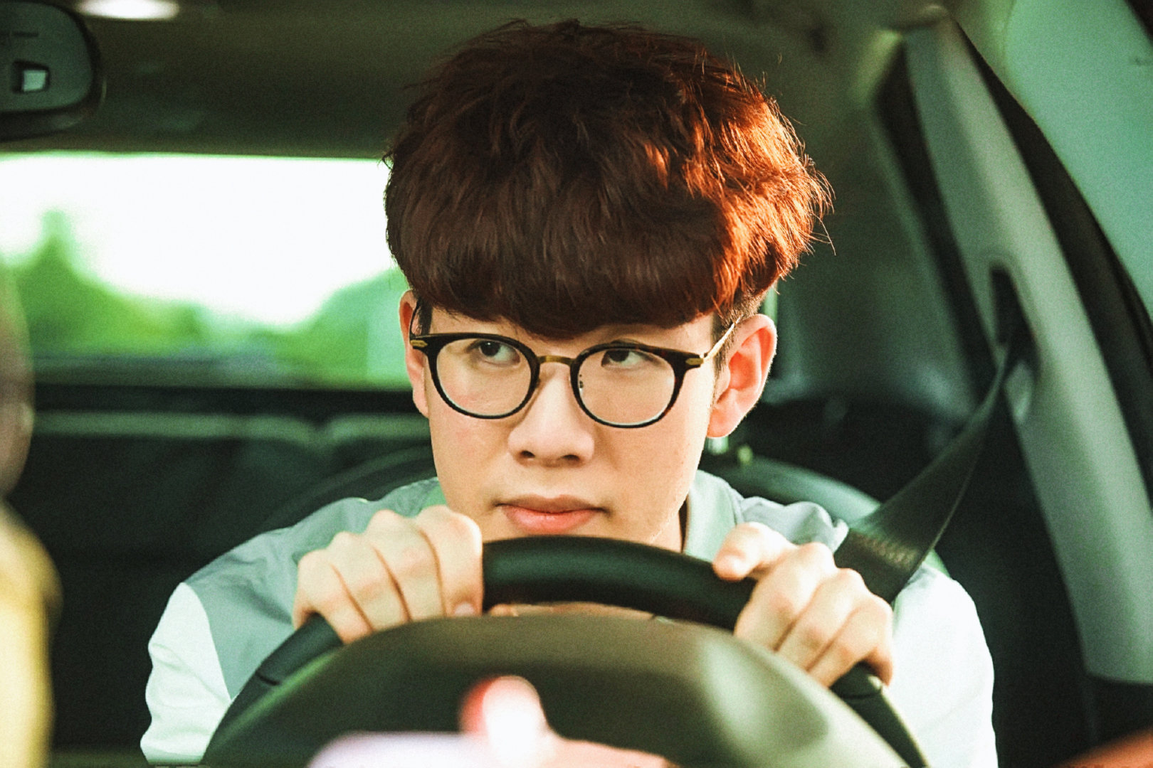 LPL 主持人席冉分享了2014 MSI决赛采访归还图片：再见成都，再见2025年的MSI